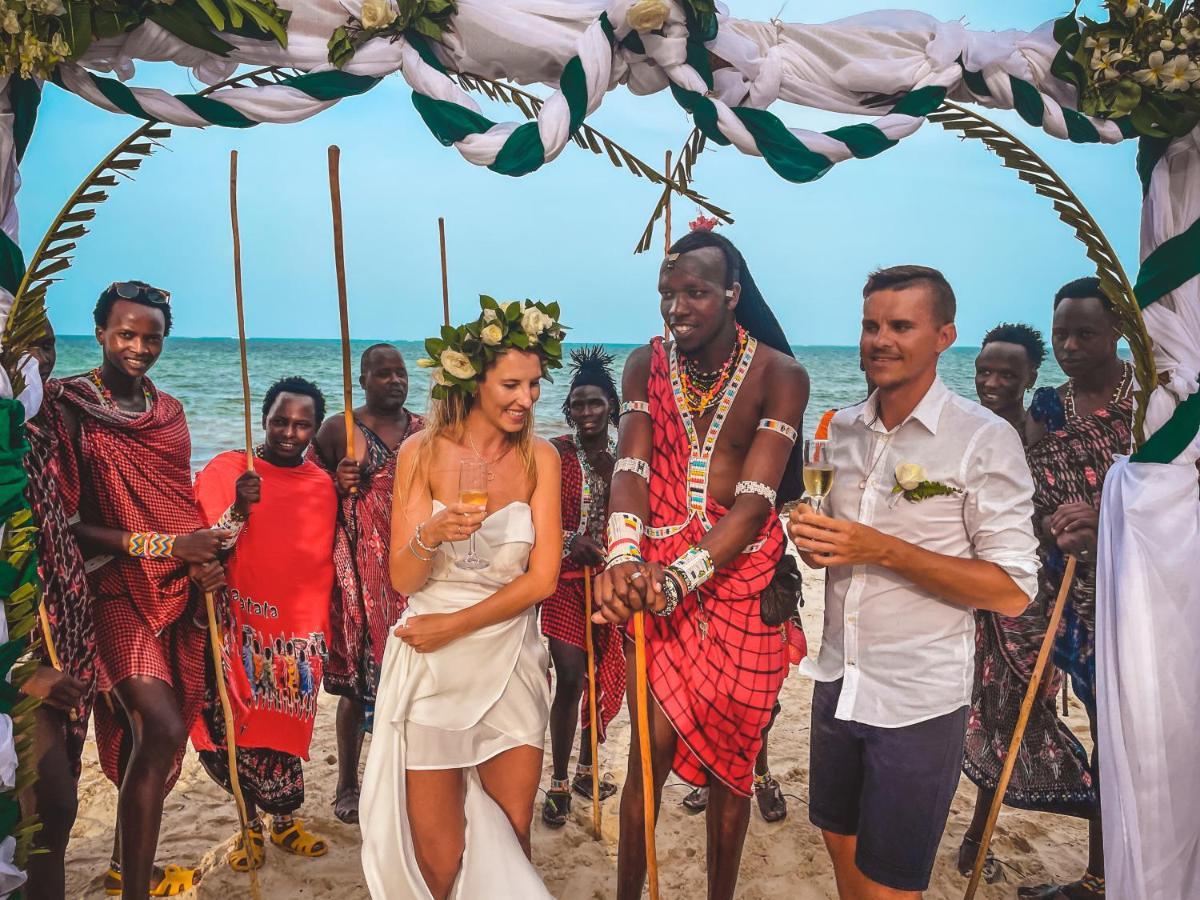 Zanzibella Hotel & Spa Kiwengwa  Kültér fotó A Maasai wedding