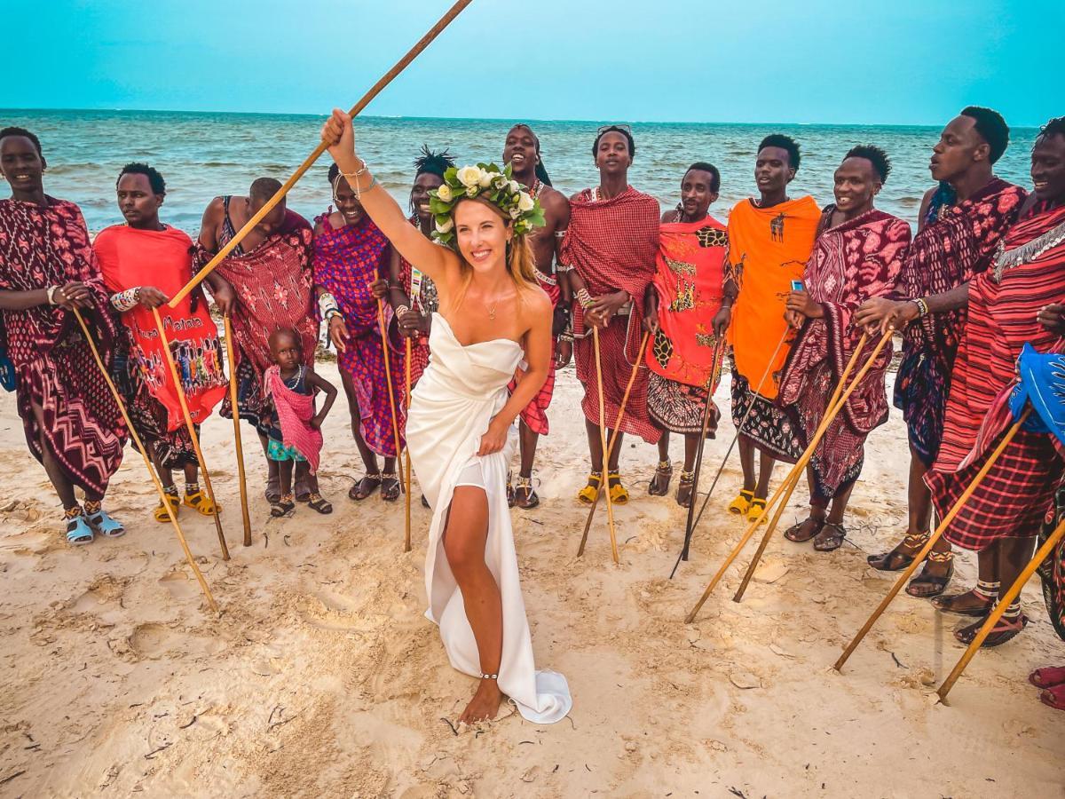 Zanzibella Hotel & Spa Kiwengwa  Kültér fotó A Maasai wedding