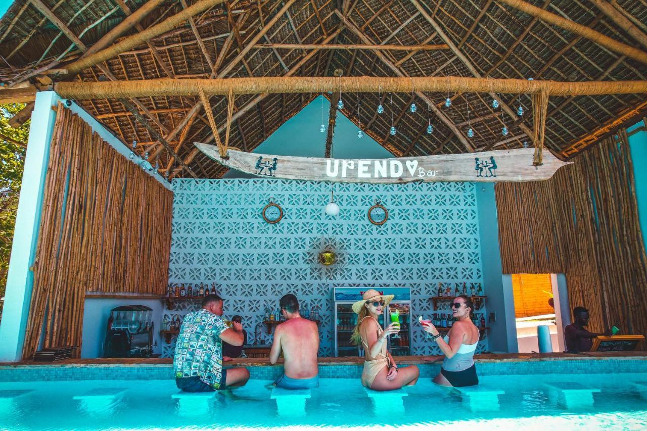 Zanzibella Hotel & Spa Kiwengwa  Kültér fotó The bar at the beach club