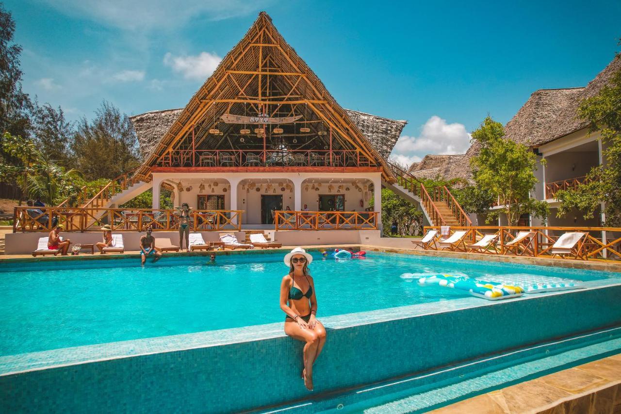 Zanzibella Hotel & Spa Kiwengwa  Kültér fotó The swimming pool at the resort
