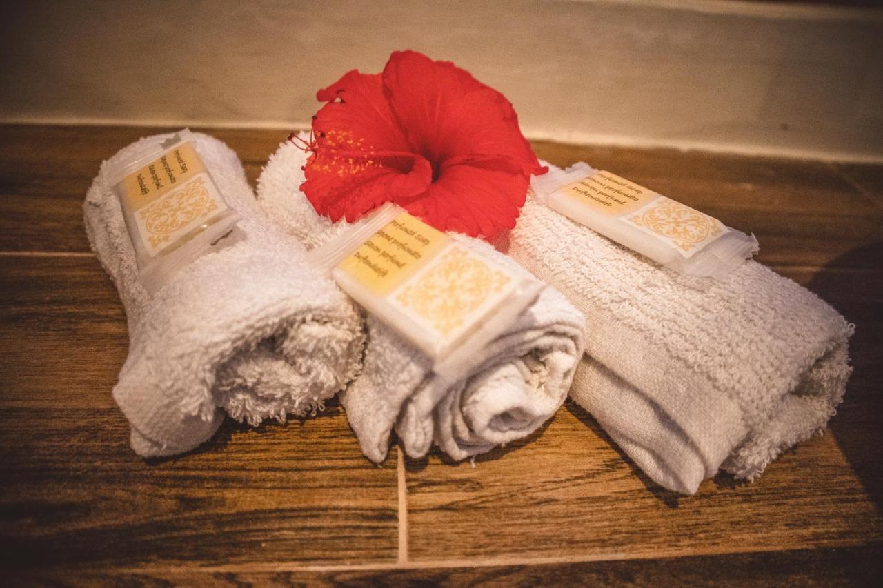 Zanzibella Hotel & Spa Kiwengwa  Kültér fotó A set of towels and soap