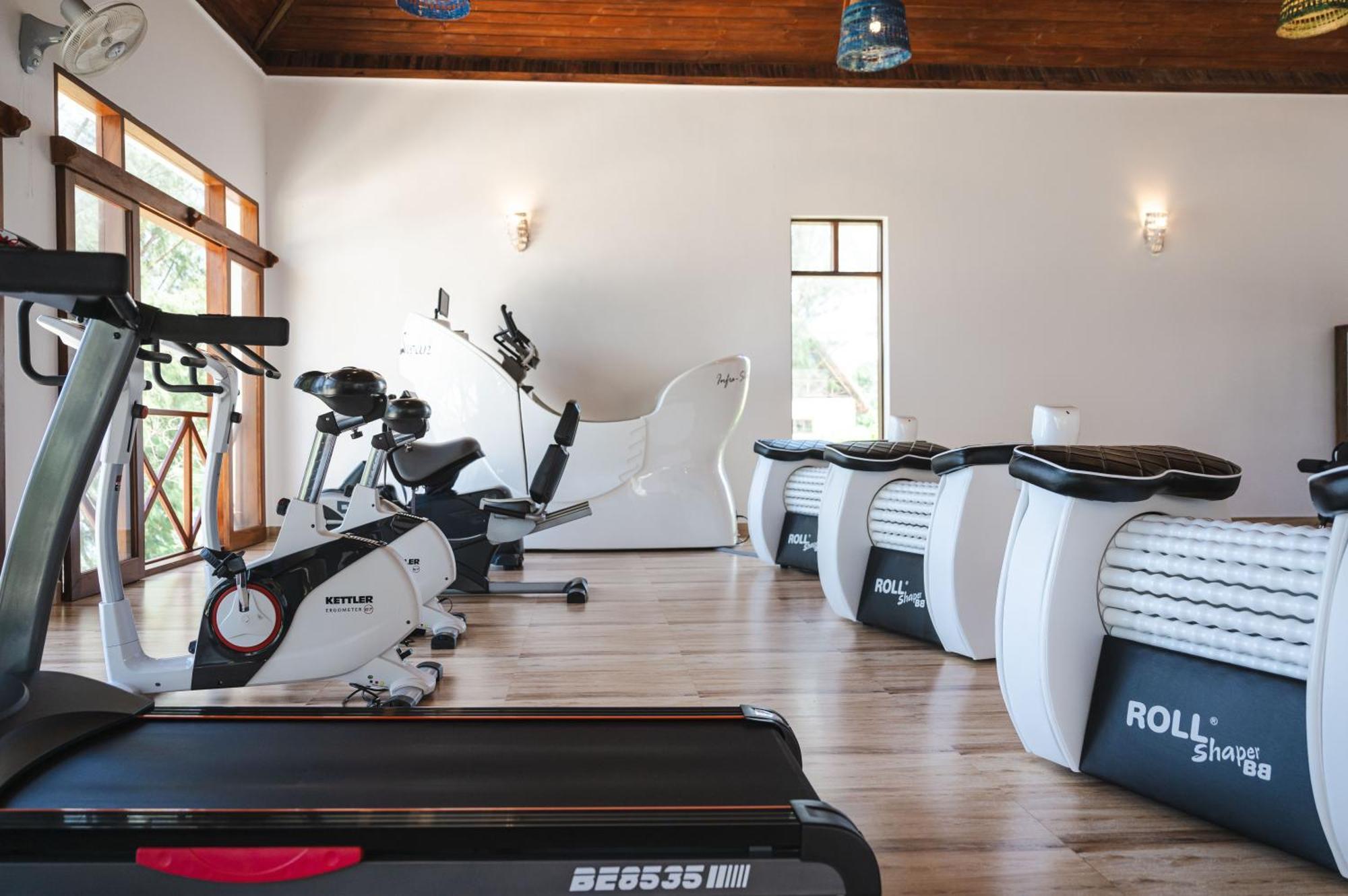 Zanzibella Hotel & Spa Kiwengwa  Kültér fotó The gym at the resort